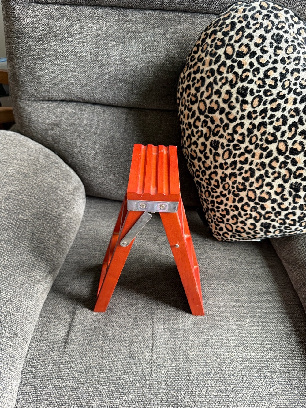 Mini Ladder Picture Frame – Decorative Photo Display - Picture 6 of 10